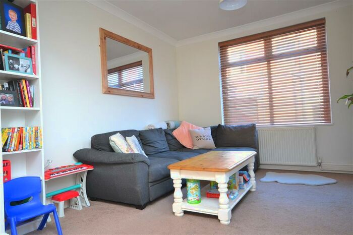 3 Bedroom House To Rent In Harcourt Street, Kettering, NN16