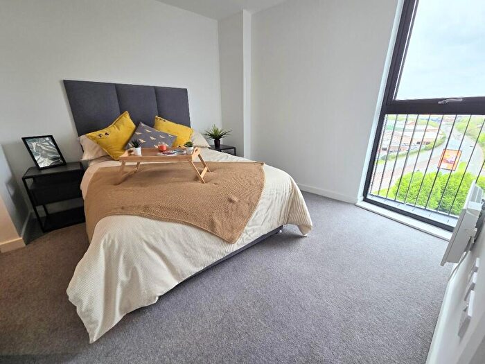 2 Bedroom Apartment To Rent In Vox, M15