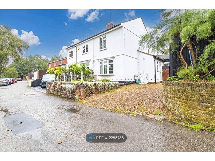 2 Bedroom Semi-Detached House To Rent In Railway Terrace, Kings Langley, WD4