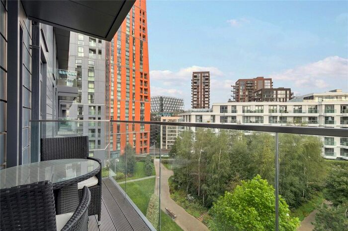 2 Bedroom Flat To Rent In Lowe House, Hebden Place, London, SW8