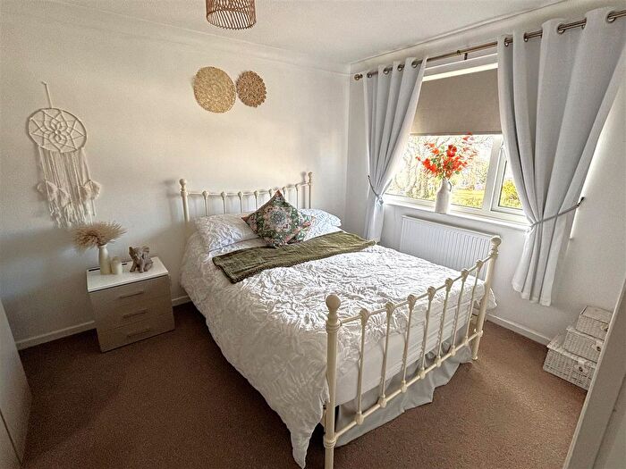 3 Bedroom End Of Terrace House For Sale In Johnson Close, Bere Alston, Yelverton, PL20