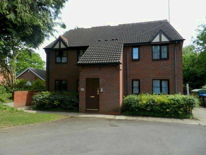 1 Bedroom Flat To Rent In Weedon, NN7