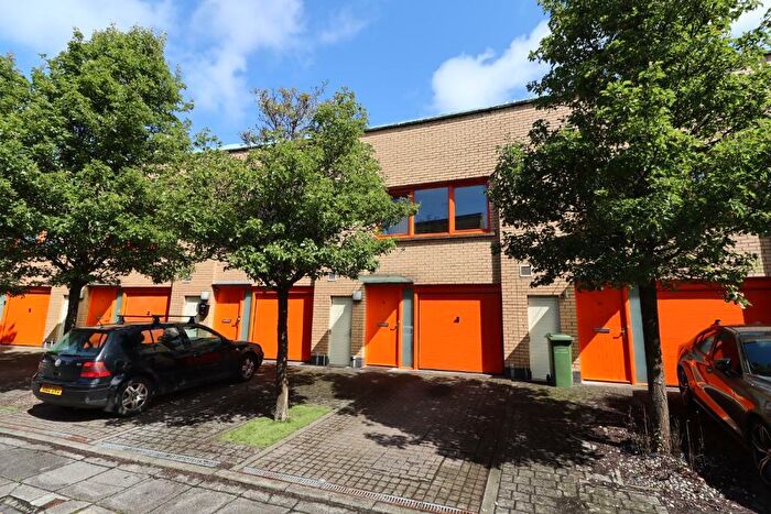 3 Bedroom Town House To Rent In St Francis Rigg, New Gorbals, Glasgow, G5