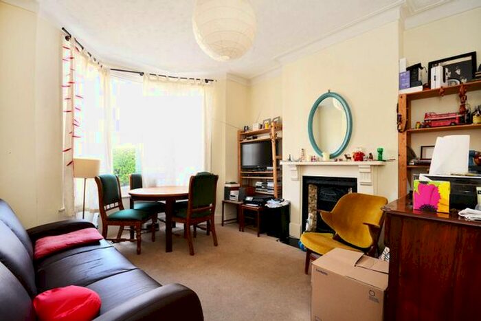2 Bedroom Flat To Rent In Wingford Road, Brixton, London, SW2