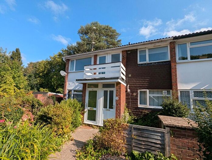 2 Bedroom Maisonette To Rent In Worthing Road, Horsham, RH12