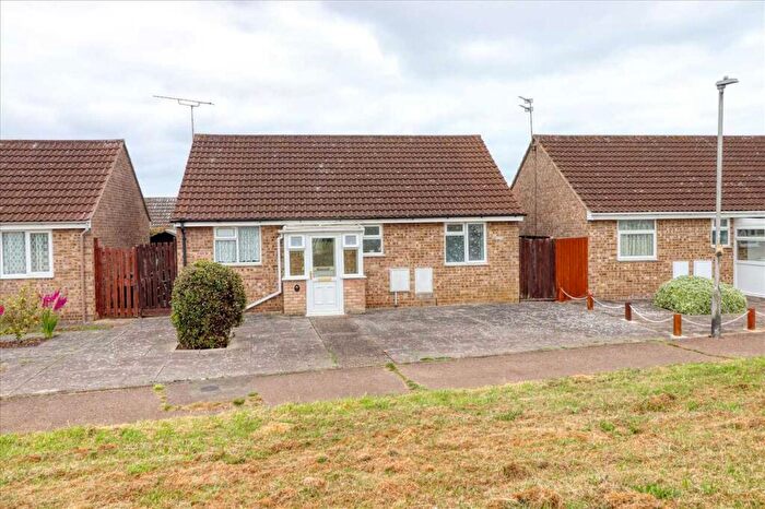 2 Bedroom Bungalow For Sale In Southgreen Gardens, Clacton On Sea, CO16