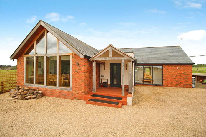 3 Bedroom Detached Bungalow For Sale In Sandy Lane, Nr. Franche, Kidderminster, DY11