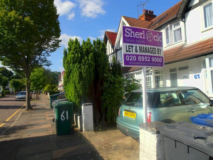 3 Bedroom Property To Rent In Fairfield Crescent, Edgware, HA8
