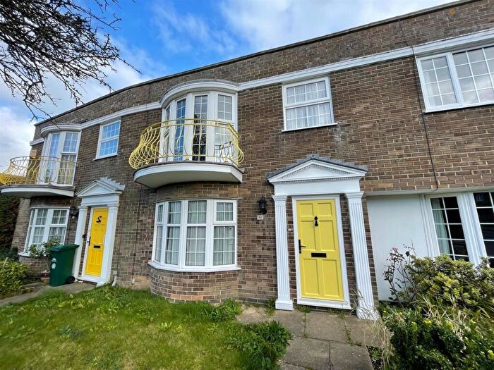 3 Bedroom House To Rent In Prince Regents Close, Brighton, BN2