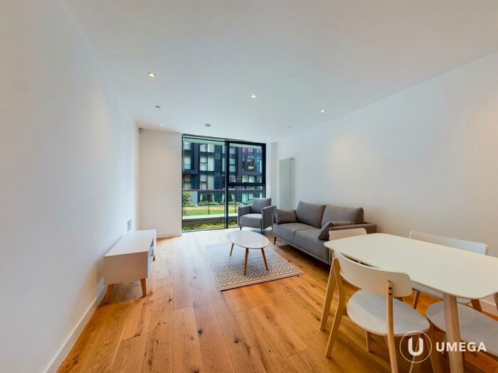 2 Bedroom Flat To Rent In Simpson Loan, Quartermile, Edinburgh, EH3