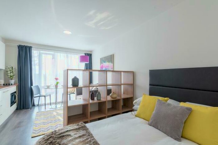 Apartment To Rent In St. Johns Road, Leeds, West Yorkshire, LS3