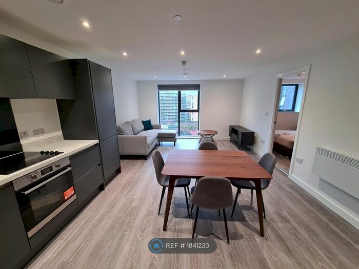 1 Bedroom Flat To Rent In Woden Street, Salford, M5