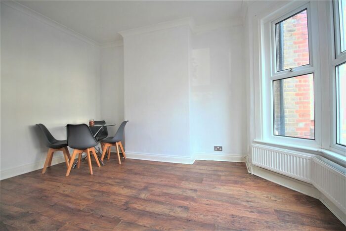 2 Bedroom Flat To Rent In Gatling Road, London, SE2