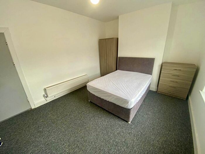 4 Bedroom Property To Rent In Rhyddings Terrace, Brynmill, Swansea, SA2