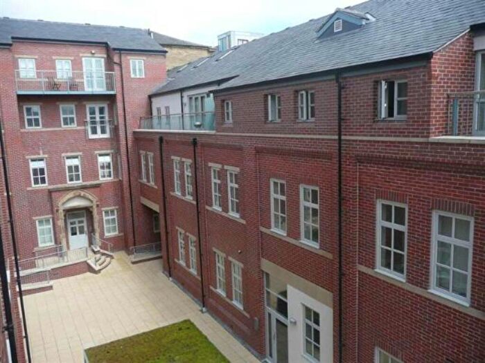 1 Bedroom Flat To Rent In Eastbrook Hall, - Leeds Road, Little Germany, BD1