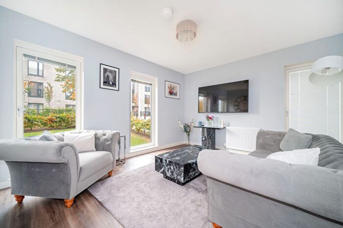 1 Bedroom Flat For Sale In Glenalmond Place, Edinburgh, EH11