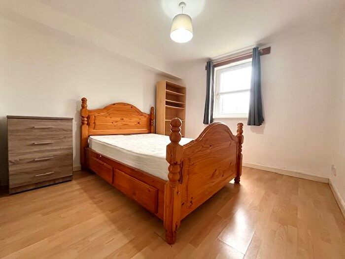 2 Bedroom Flat To Rent In Charles Street; St Stephens Court, City Centre, Aberdeen, AB25