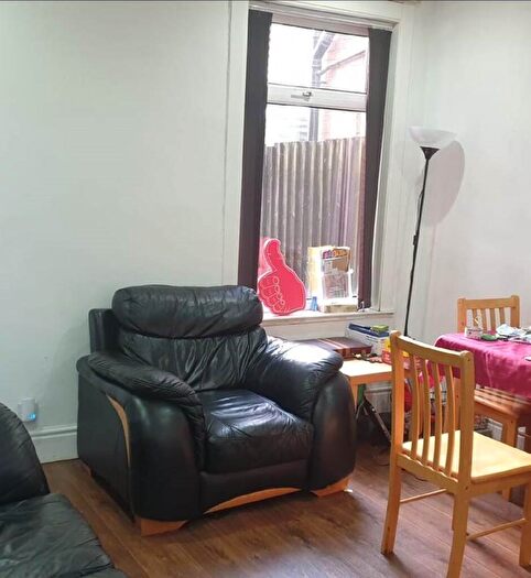 5 Bedroom House To Rent In Warwards Lane, Selly Oak, Birmingham, West Midlands, B29