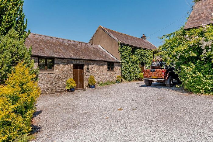 3 Bedroom Detached House For Sale In Dryslwyn, Carmarthen, SA32
