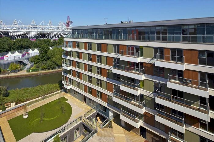 2 Bedroom Flat To Rent In Ink Court, Wick Lane, London, E3