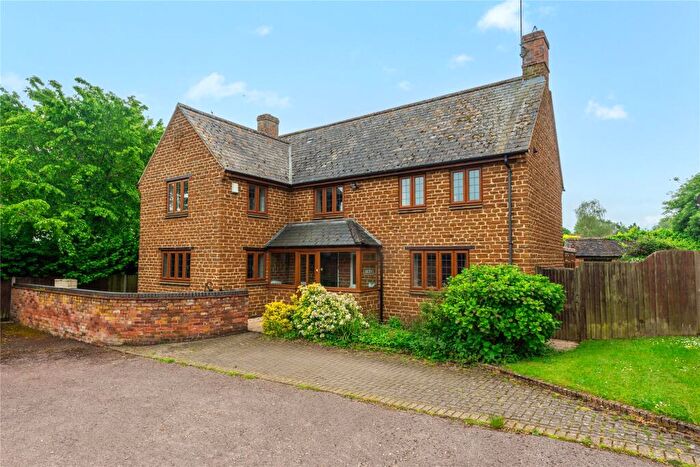 4 Bedroom Detached House For Sale In Lime Avenue, Eydon, Daventry, Northamptonshire, NN11