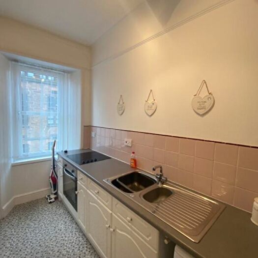 1 Bedroom Flat To Rent In Alexandra Street, Perth, Perthshire, PH2