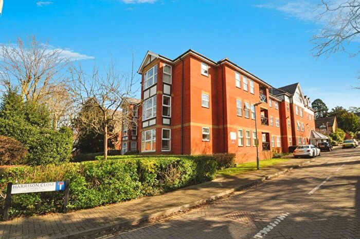 2 Bedroom Retirement Property For Sale In Harrison Close, Hitchin, SG4