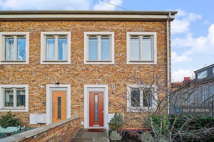 2 Bedroom Semi-Detached House To Rent In Park Rise Road, London, SE23