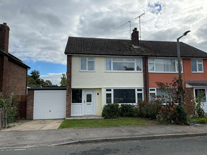 3 Bedroom Semi-Detached House To Rent In West Drive, Braintree, Essex, CM7