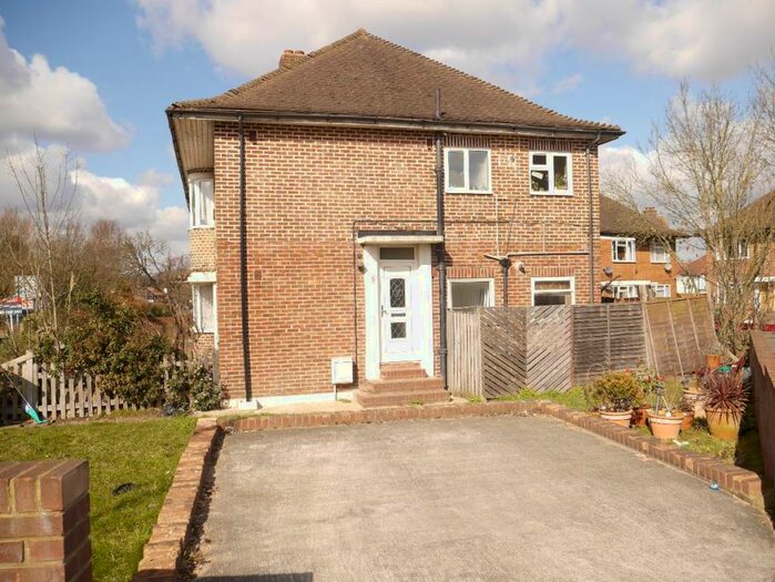 2 Bedroom Maisonette To Rent In Plough Lane, Wallington, SM6
