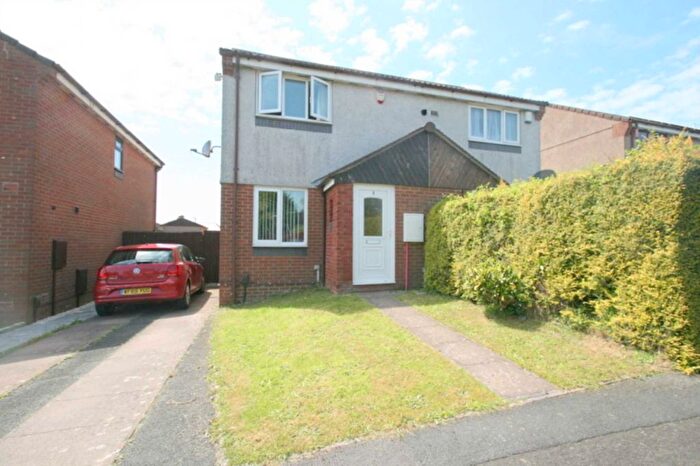 2 Bedroom Semi-Detached House To Rent In Castle Bank Gardens, Efford, PL3