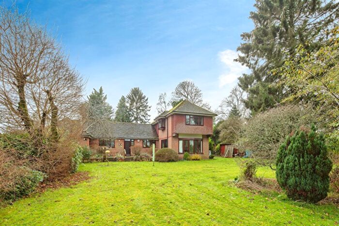 4 Bedroom Detached House For Sale In Hill Road, Oakley, Basingstoke, RG23