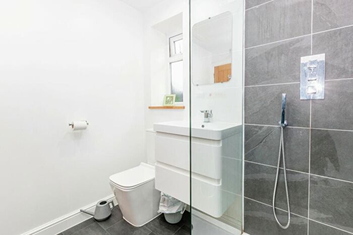 1 Bedroom Detached Bungalow For Sale In School Lane, Guide, Blackburn, BB1