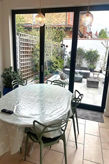 3 Bedroom House To Rent In Edwardian House, Winchmore Hill Road, N21