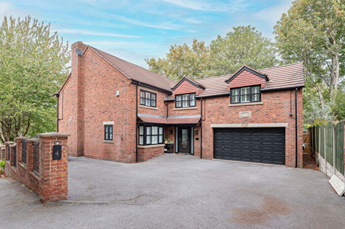 4 Bedroom Detached House For Sale In Willow Bank, Barnsley, S75