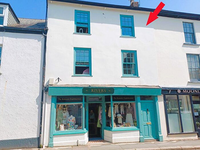 3 Bedroom Flat To Rent In Fore Street, Lostwithiel, PL22