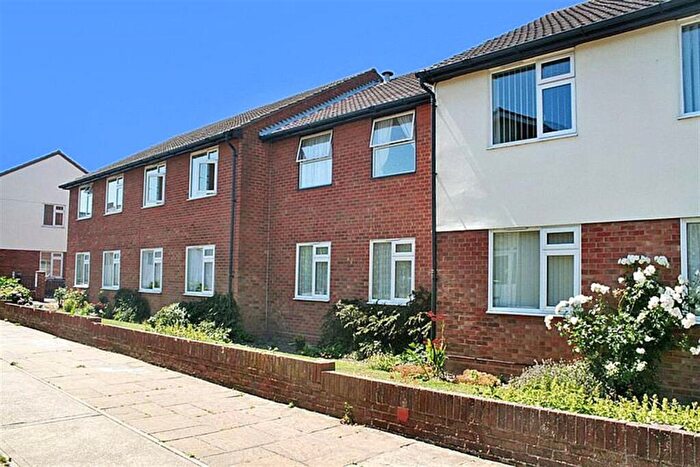1 Bedroom Retirement Property To Rent In Havencroft Court, North Street, Walton On The Naze, CO14