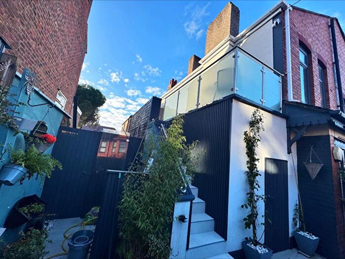 3 Bedroom Apartment For Sale In Hamilton Road, Wallasey, CH45