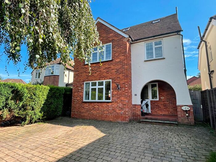 4 Bedroom Detached House To Rent In Cavendish Road, Woking, GU22