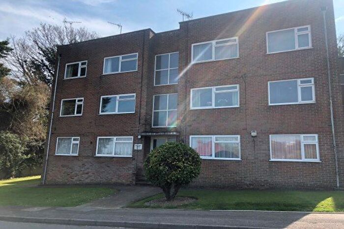 2 Bedroom Flat To Rent In Eaves Road, Dover, CT17