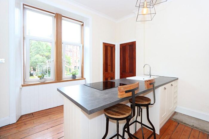 1 Bedroom Flat To Rent In Edgehill Road, Glasgow, Glasgow City, G11