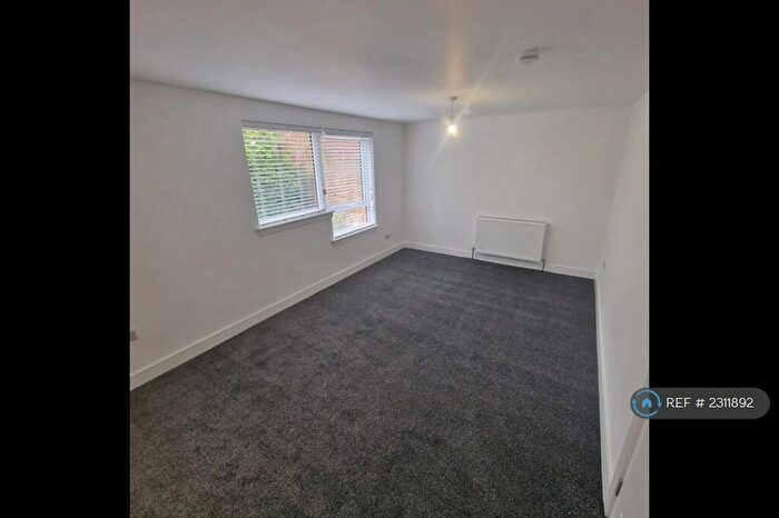 3 Bedroom Flat To Rent In Kinghorne Walk, Dundee, DD3
