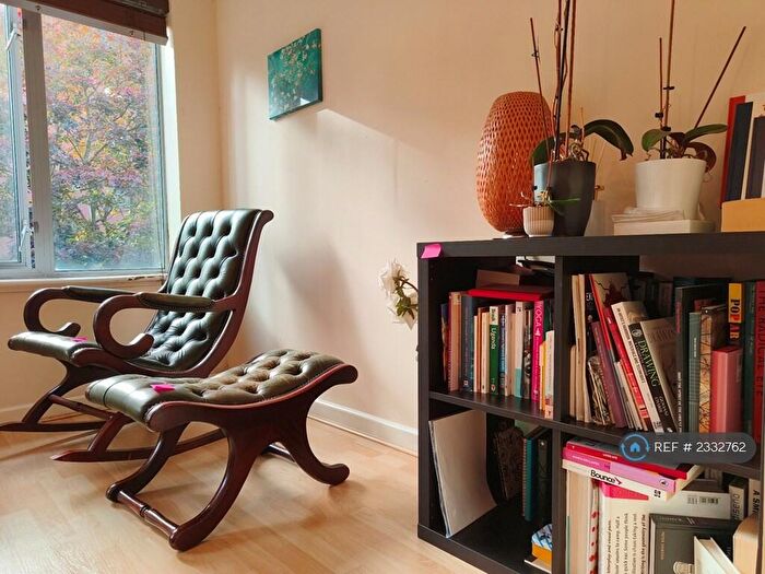 1 Bedroom Flat To Rent In Broadwalk, Birmingham, B1