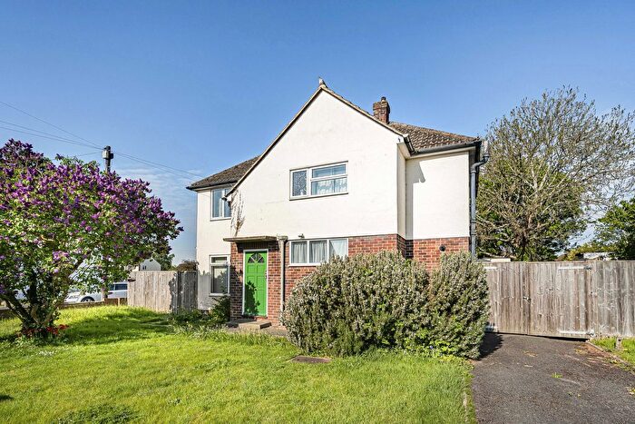 3 Bedroom Detached House For Sale In Blenheim Road, Kidlington, OX5