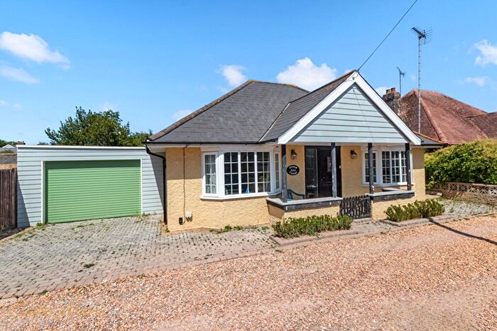 2 Bedroom Detached Bungalow For Sale In Stonefields, Rustington, BN16