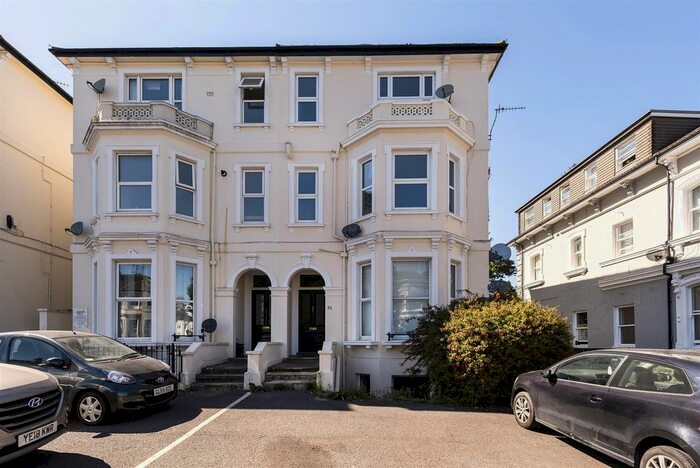 2 Bedroom Flat To Rent In Upper Grosvenor Road, Tunbridge Wells, TN1