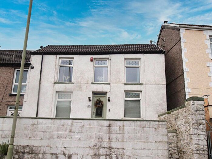 3 Bedroom Terraced House For Sale In Cornwall Road, Tonypandy, CF40