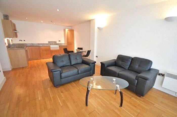 1 Bedroom Apartment To Rent In Advent, Isaac Way, Manchester, M4