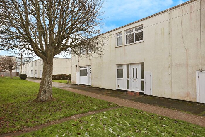 3 Bedroom Terraced House For Sale In Carless Close, Gosport, PO13