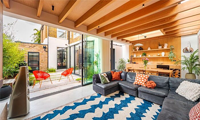 3 Bedroom Detached House For Sale In Ursula Street, London, SW11
